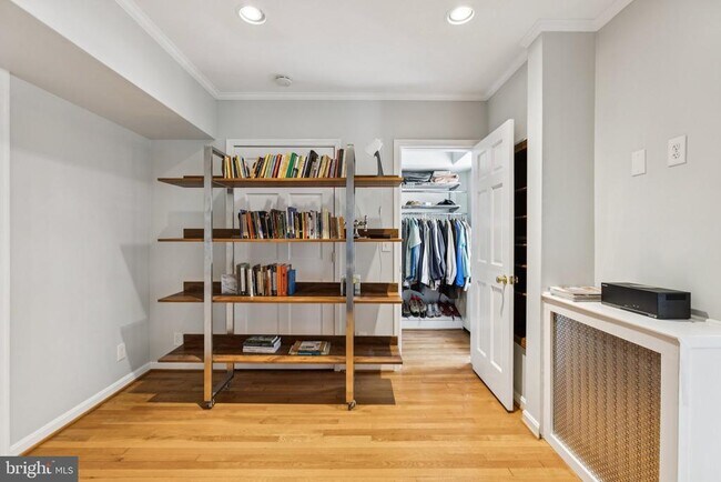 Building Photo - 4434 Volta Pl NW