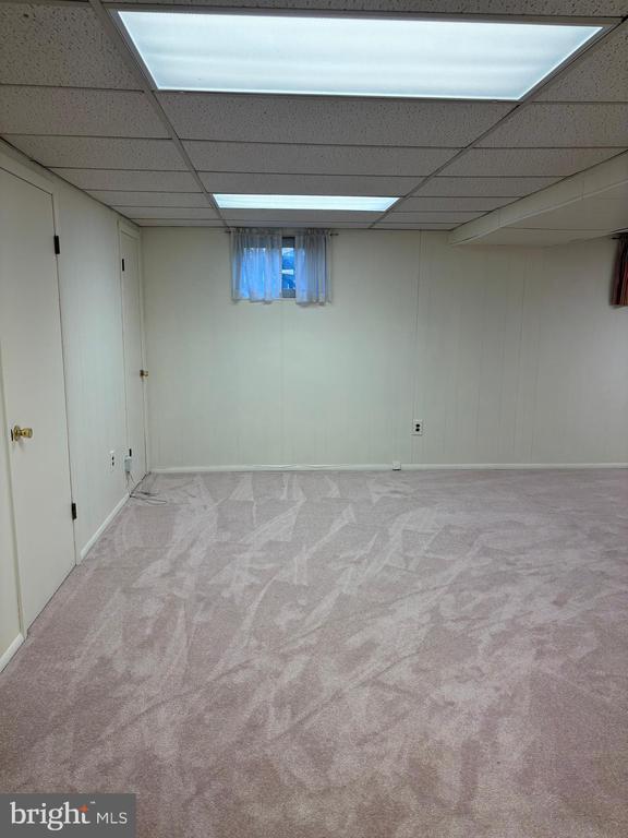 Building Photo - 1249 Derbyshire Rd