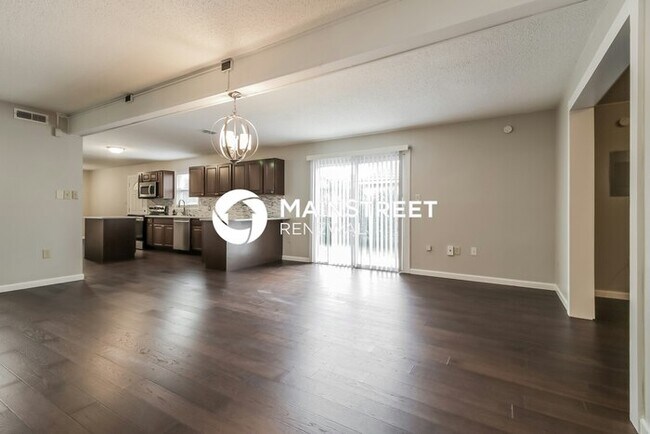 Building Photo - 3 Bedroom Pet-Friendly Home in Lake Mary, FL with Main Street Renewal