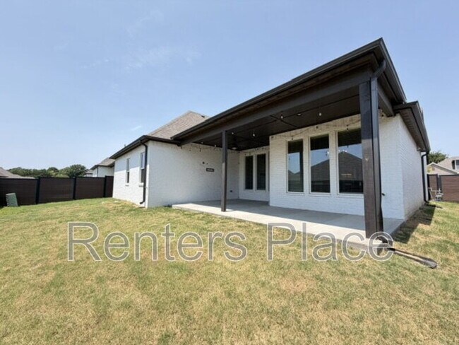 Building Photo - 803 E Delmar Pl