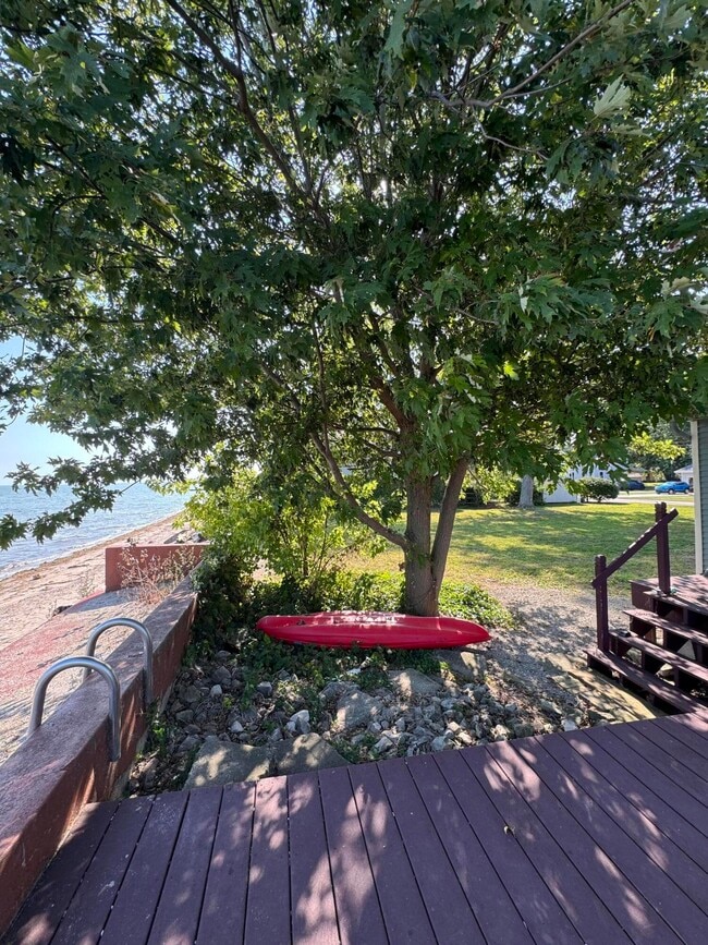 Building Photo - 13512 Venetian Dr