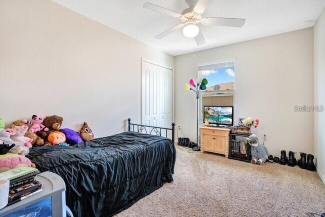Building Photo - 5780 Dornich Dr
