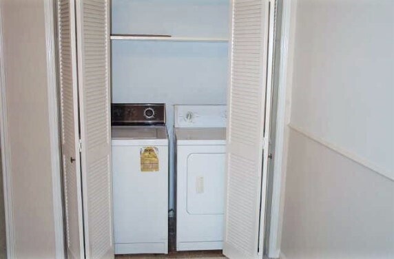 Building Photo - 2100 Tanglewilde St