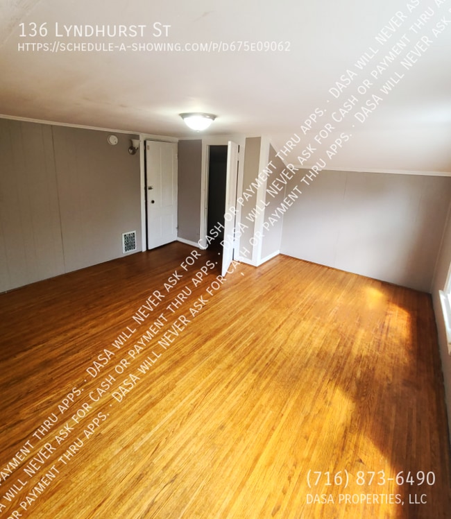Building Photo - 136 Lyndhurst St