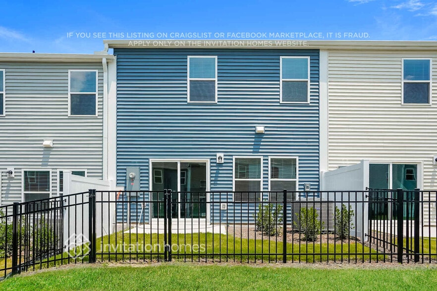 Building Photo - 719 Hilton Pk Lp