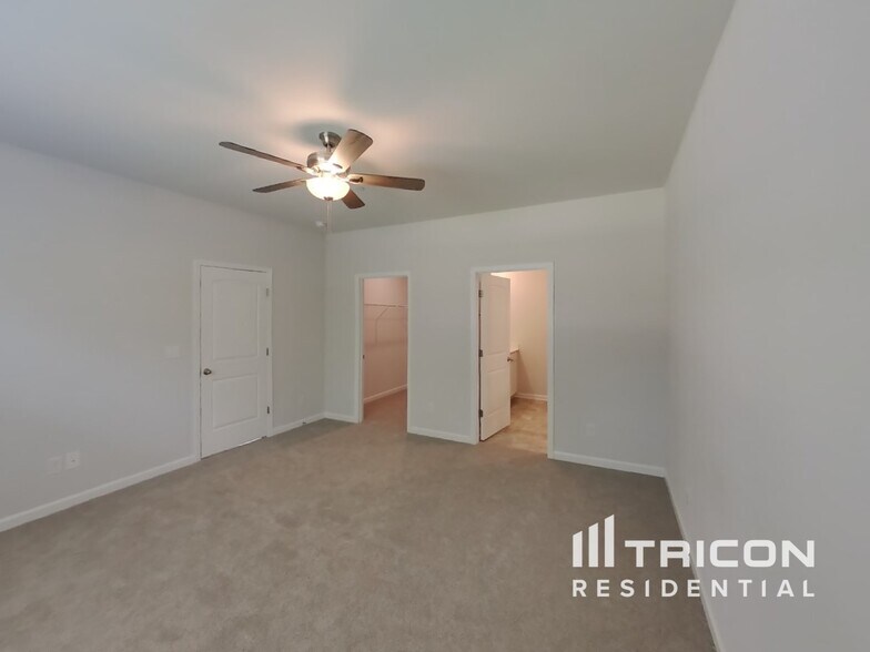 Building Photo - 520 Spangler Ln