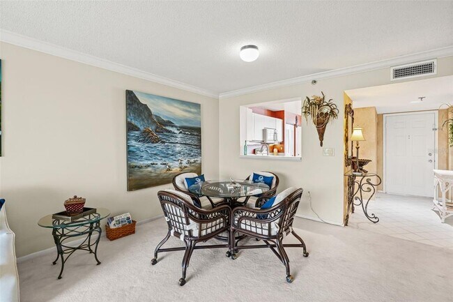 Building Photo - 4550 Pinebrook Cir