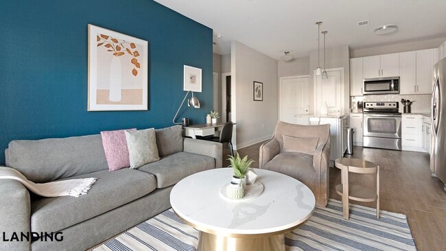 Building Photo - 215 Hunters Lk Wy