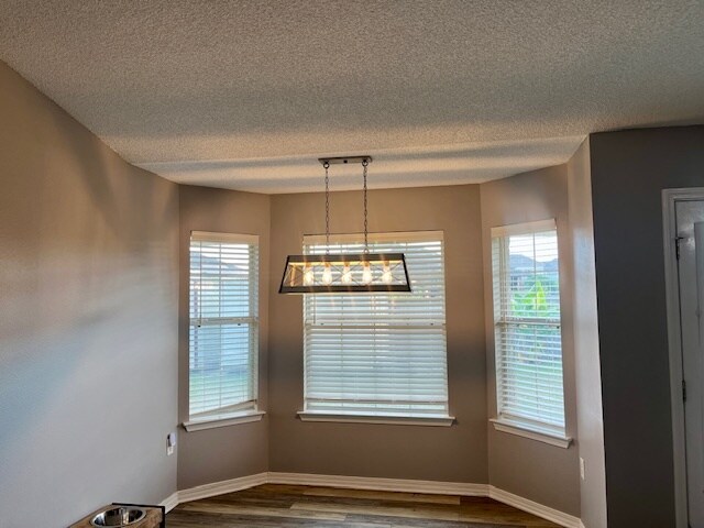 Building Photo - 9866 Parker Lake Cir