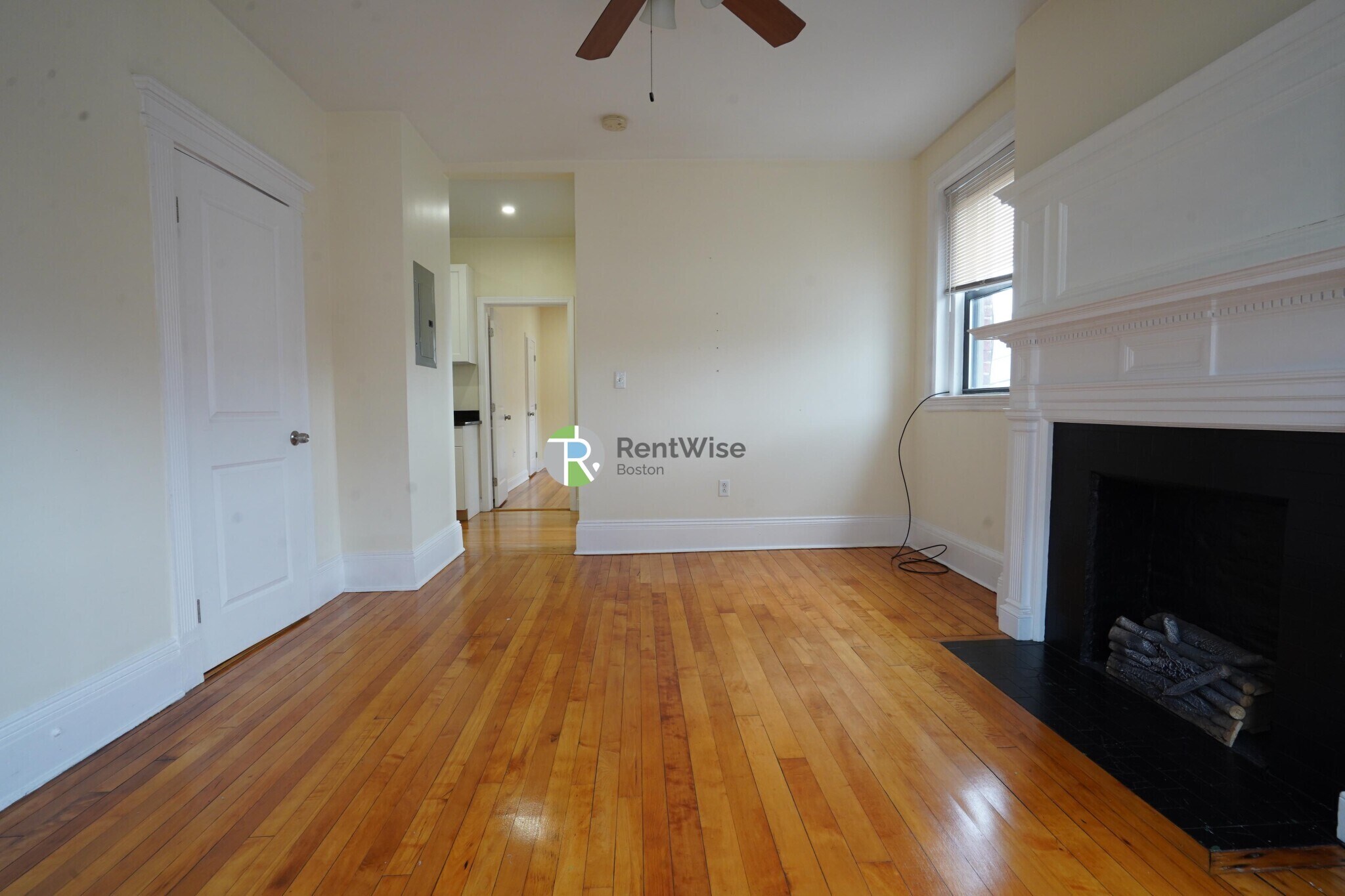 Building Photo - 1218 Commonwealth Ave