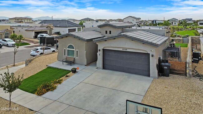 Building Photo - 12729 Methley Ave