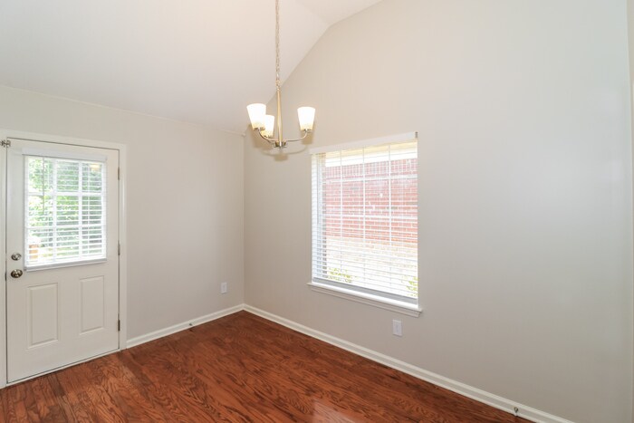 Building Photo - 1095 Cross Meadow Rd