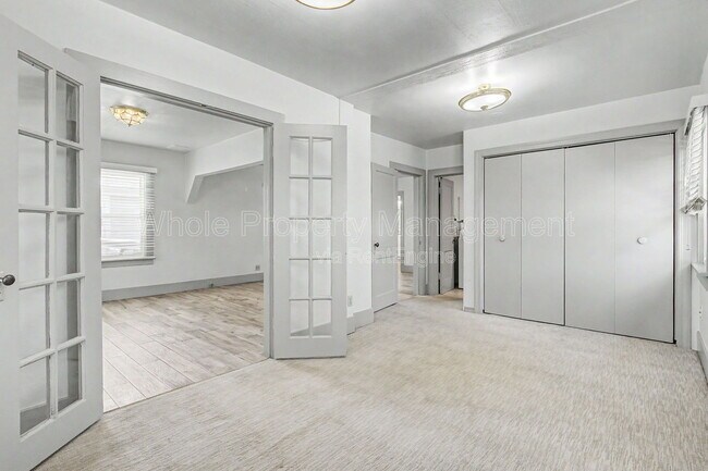 Building Photo - 4205 S Lincoln St