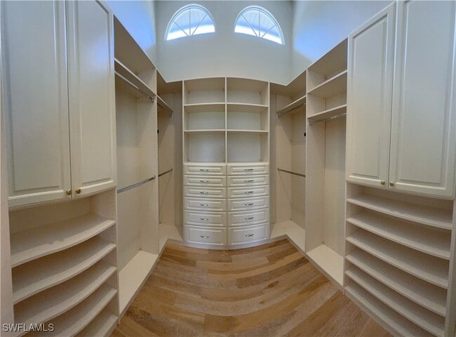 Building Photo - 221 Via Perignon