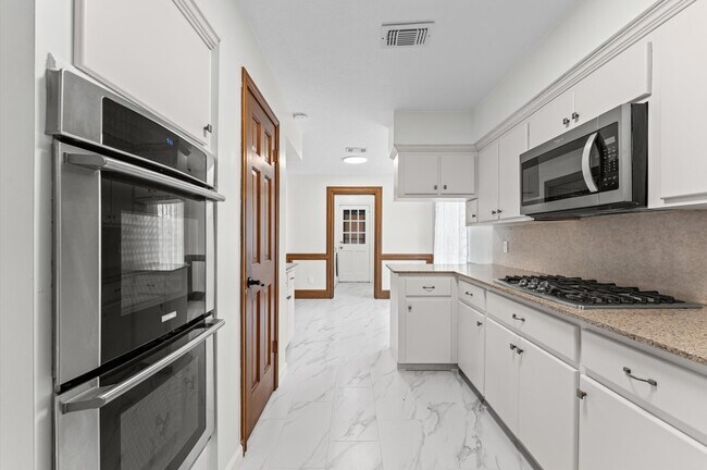 Building Photo - 110 Shadow Wood Dr