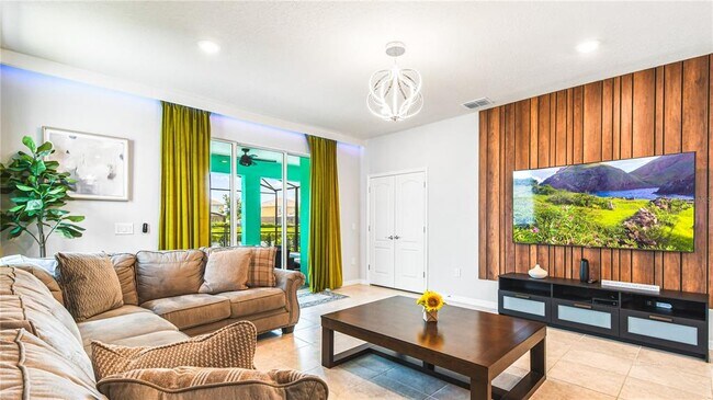 Building Photo - 7219 Oakmoss Loop