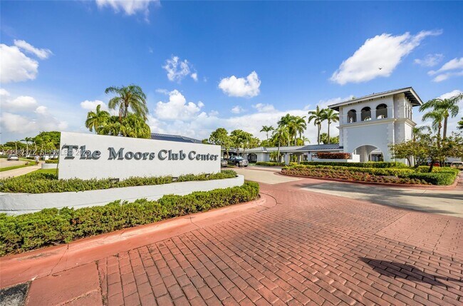 Building Photo - 6637 NW 181st Ln