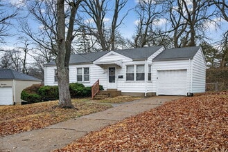 Building Photo - 1015 Avant Dr