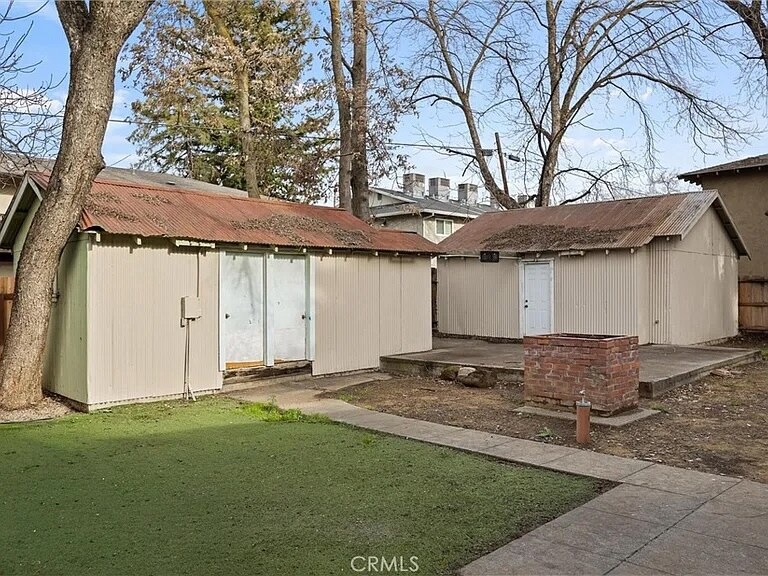 Building Photo - 403 Ash St