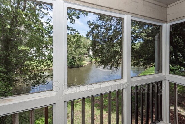 Building Photo - 2020 Coldspring Dr