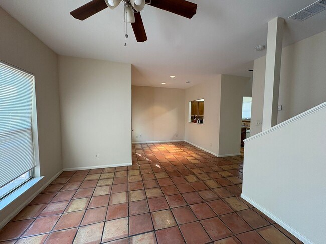 Building Photo - Dorian Properties2 (1504 Cinnamon Path)