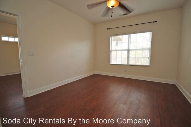 Building Photo - 2 br, 2.5 bath House - 119 Bonhomme Circle