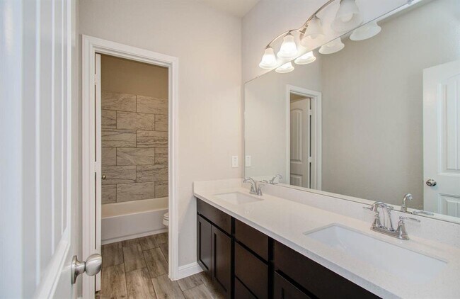 Building Photo - 2442 Wembley Way