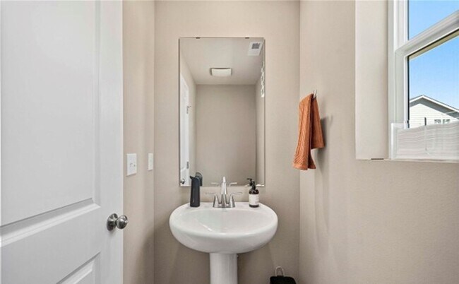 Building Photo - New Construction 3 bedroom property in Sul...