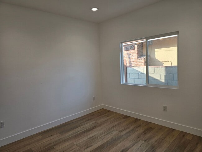 Building Photo - 11666 Magnolia St