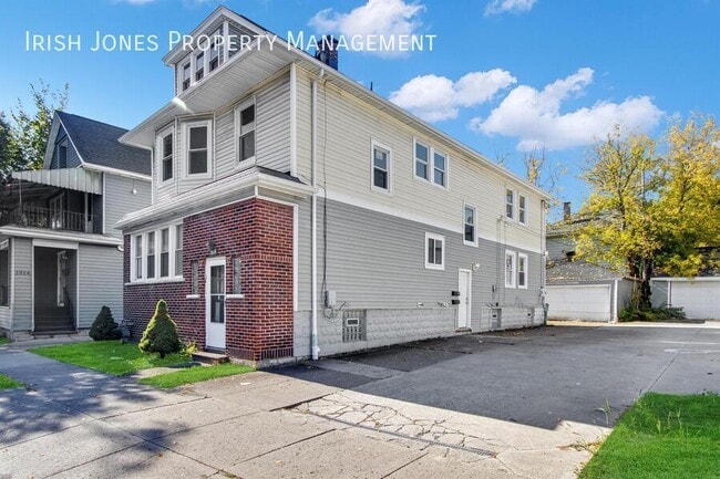 Building Photo - 2518 Delaware Ave