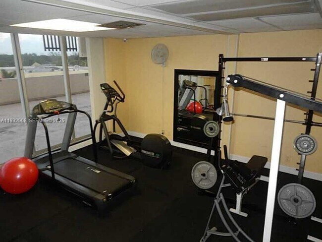 Building Photo - 1720 Harrison St