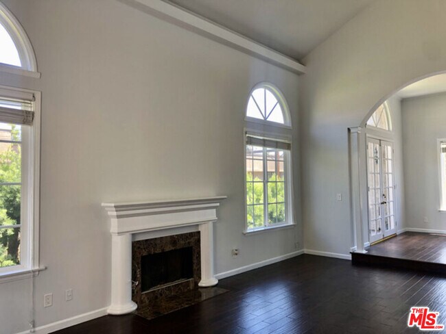 Building Photo - 1406 Camden Ave