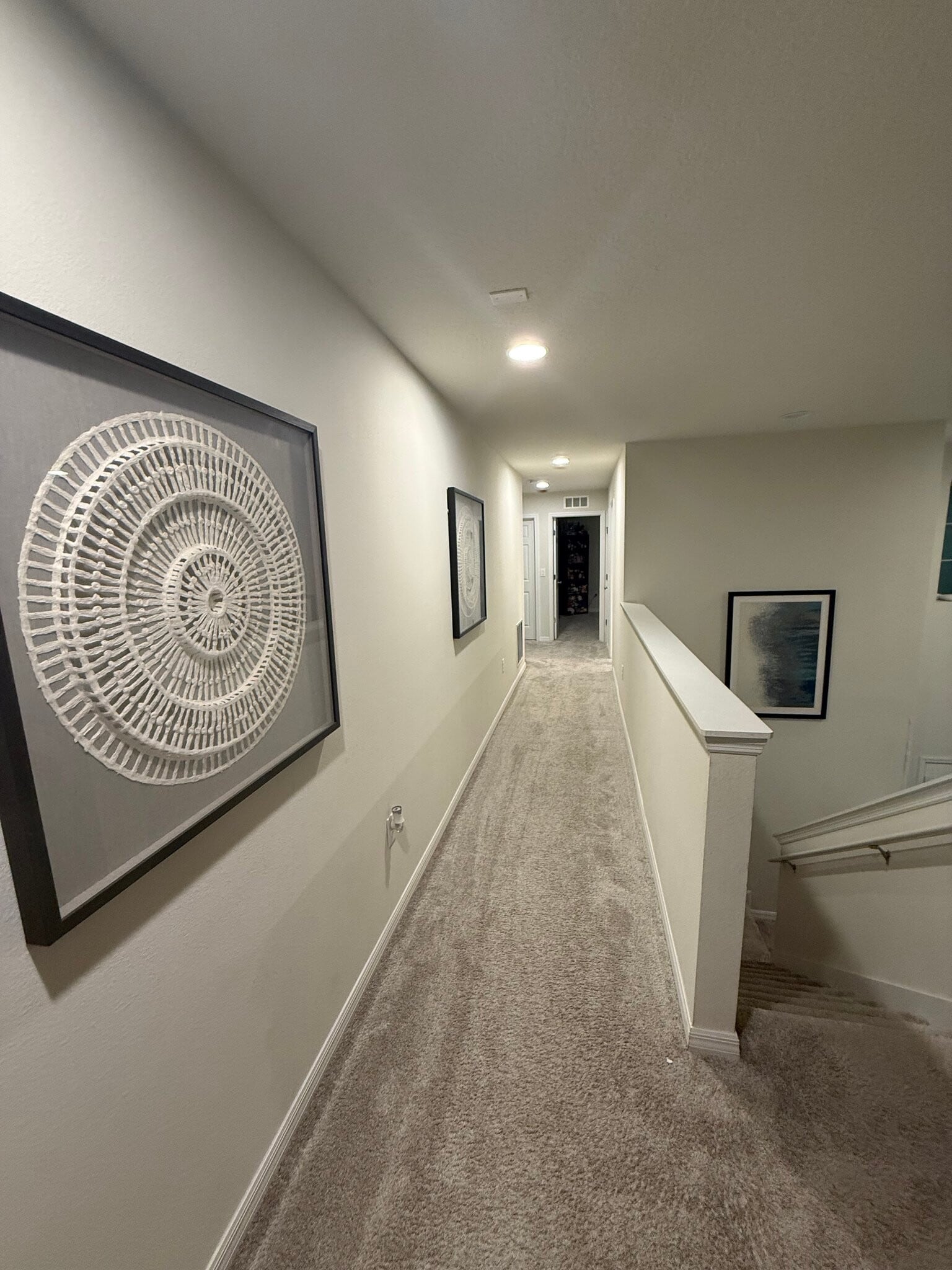 Building Photo - 2643 E Lake Pointe Dr