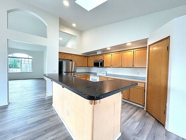 Building Photo - 3 bedroom Rambler in Browns point