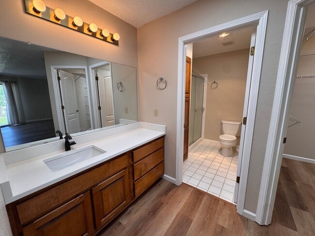 Building Photo - 3345 Esplanade Cir SE
