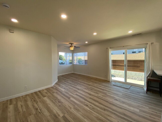 Building Photo - Beautiful Remodeled Home in Carlsbad Village!
