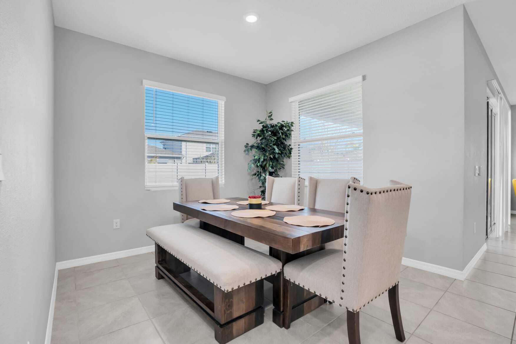 Building Photo - 528 Ocean Spray Dr
