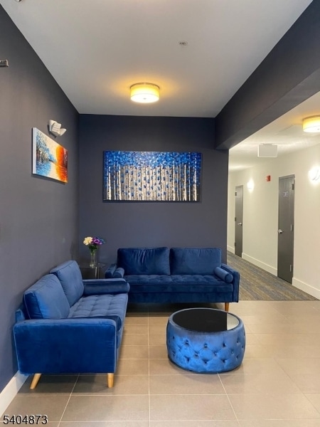 Building Photo - 22 Center St