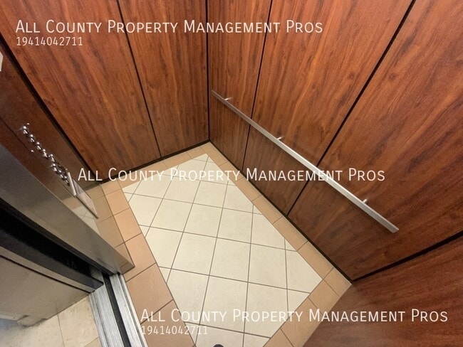 Building Photo - 5207 Manorwood Dr