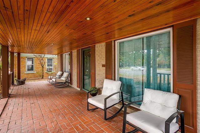 Building Photo - 1505 N Riverside Dr