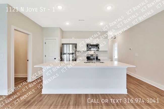 Building Photo - 1121 N Joye St