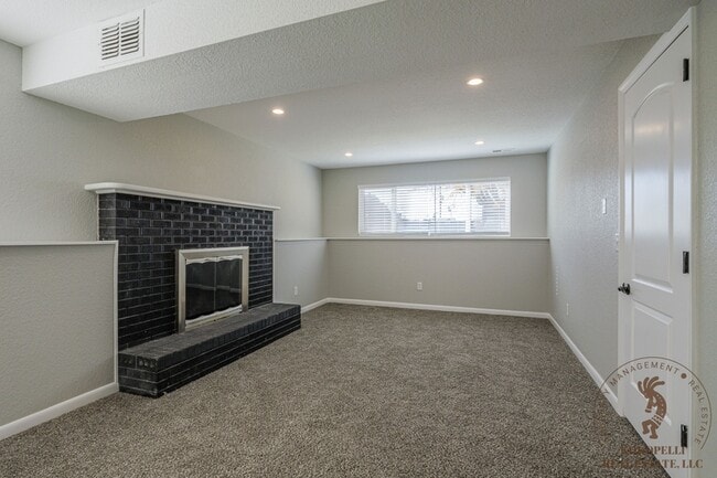 Building Photo - 1910 N 26th St