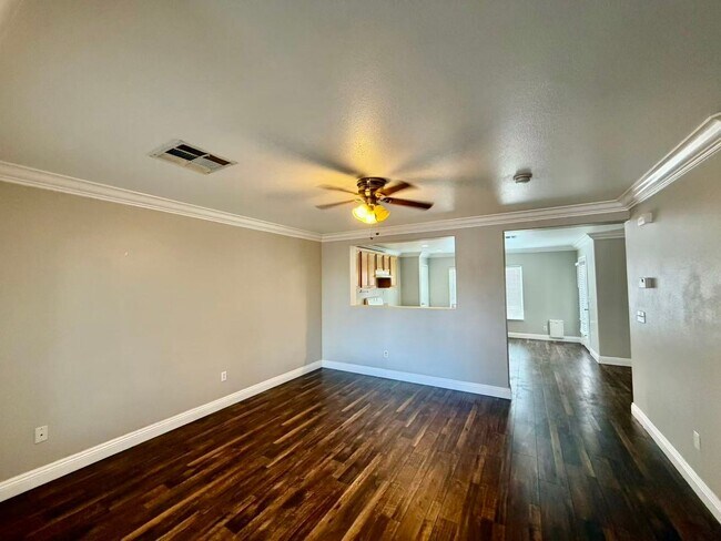 Building Photo - Beautiful two-story home featuring 3 bedrooms, 2.5 bathrooms