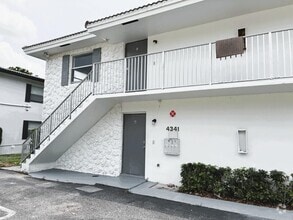 Building Photo - 4341 Riverside Dr