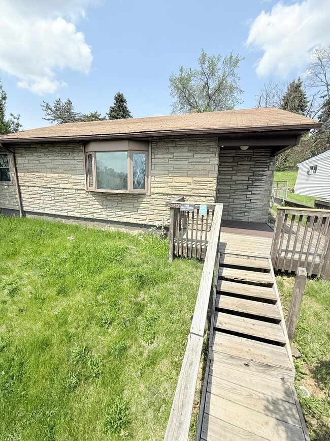 Primary Photo - Updated 2BD 1BA house in McKeesport!