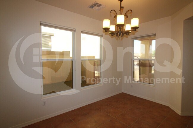 Building Photo - 779 W Calle La Bolita