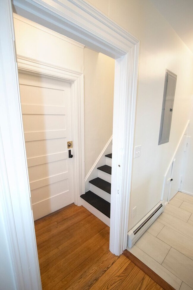 Building Photo - 85 Belknap St