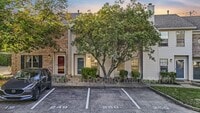 Building Photo - 3175 Kirklevington Dr