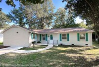 Building Photo - Charming Home in Charlotte, NC