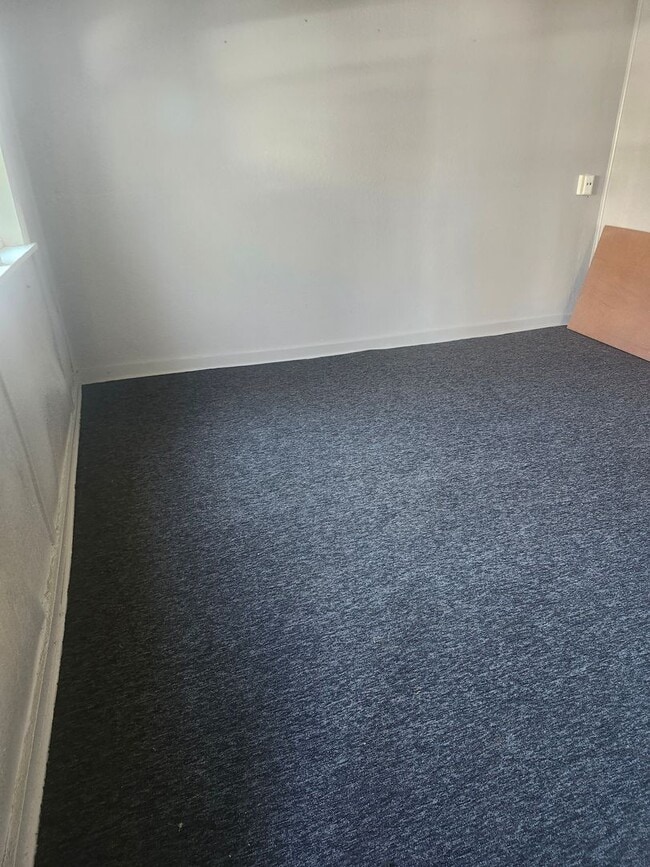 Building Photo - 2562 S 9th St